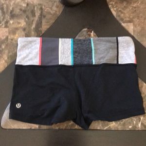 Lululemon Boogie Shorts colorful waist band